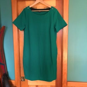 Kelly Green Shortsleeved Dress with Anchor Buttons